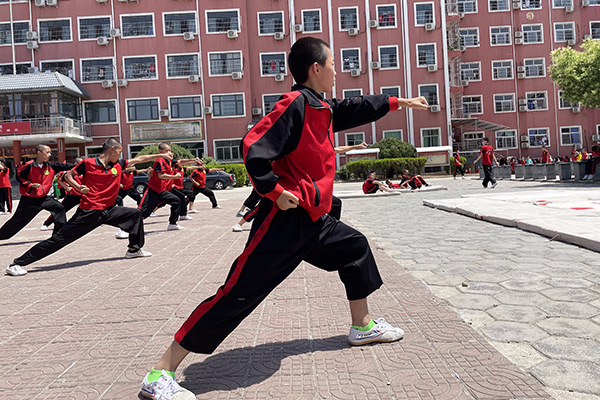 河南大学武术学院走进山西四所学校进行签约授牌(图1)